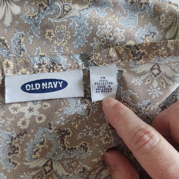 Old Navy Taupe and Light Blue Paisley Pencil Skirt - Picture 5 of 7